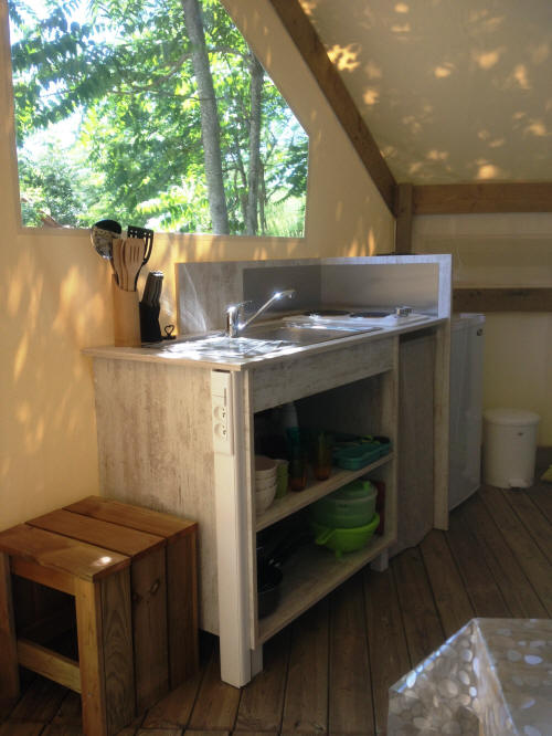 cuisine lodge camping la source
